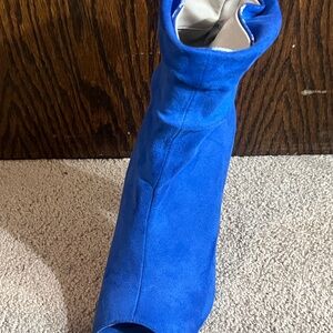 Chic Blue Peep-Toe Heeled Boots